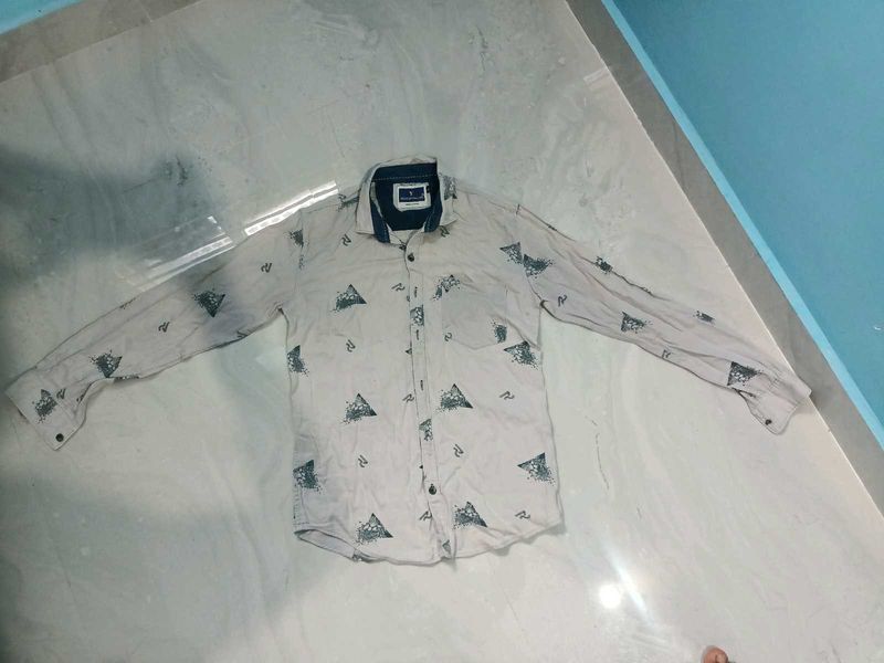 Patterned Long Sleeve Shirt