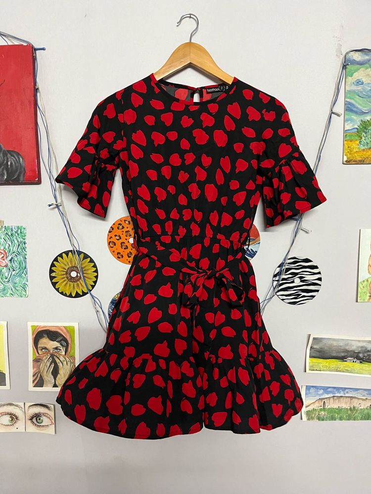 Red &amp; Black Print Ruffle Dress