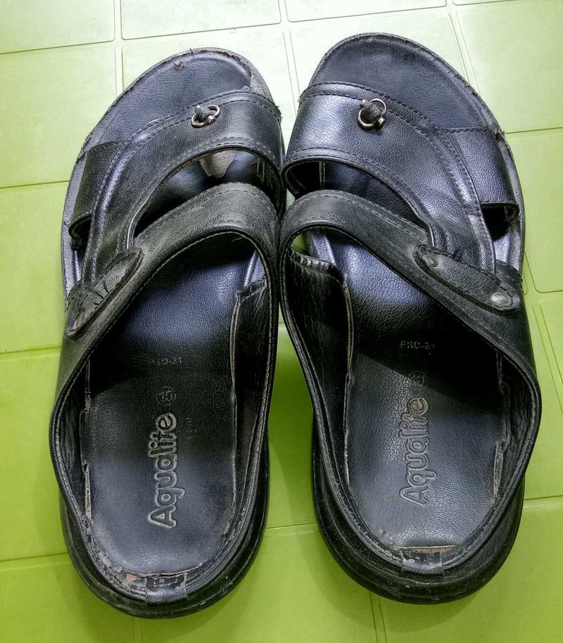 Aquatic Black Sandals
