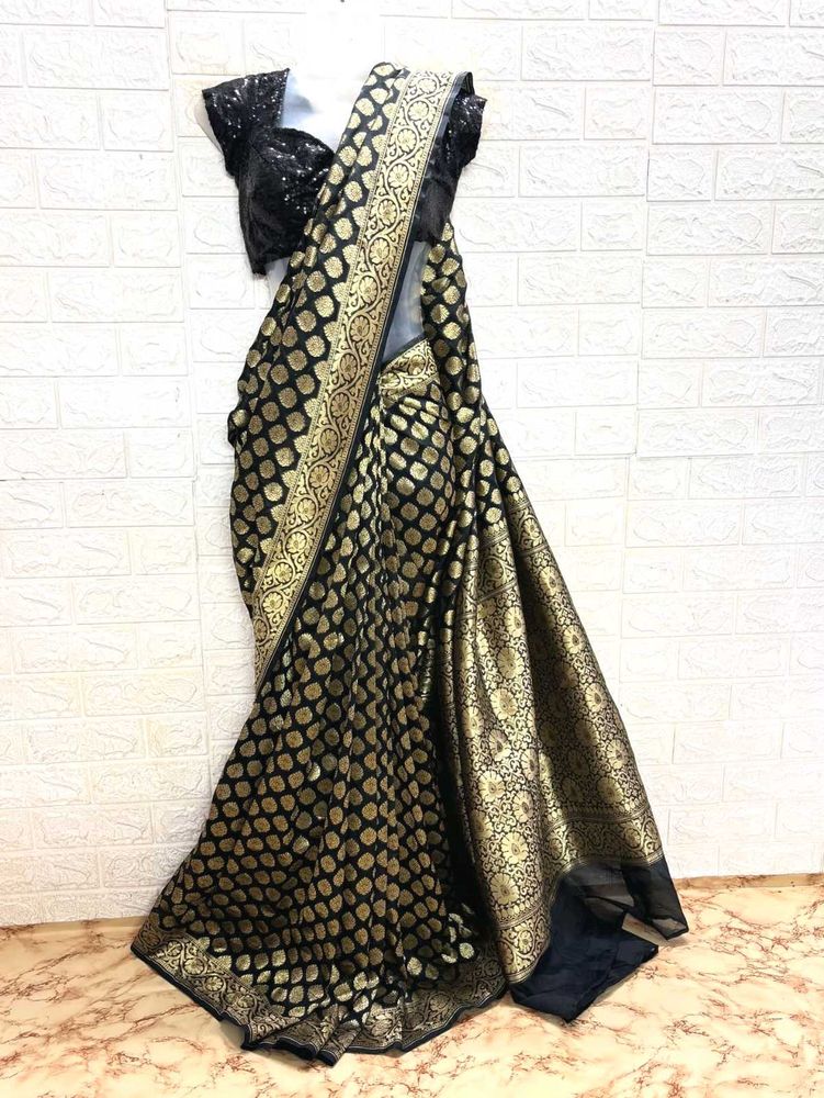 black n gold Banarsi saree