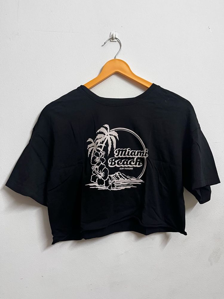 Black Crop Tshirt