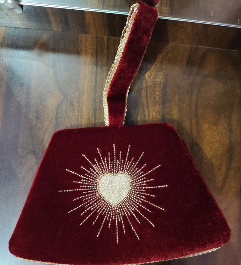 Charlotte Tillbury Potli.