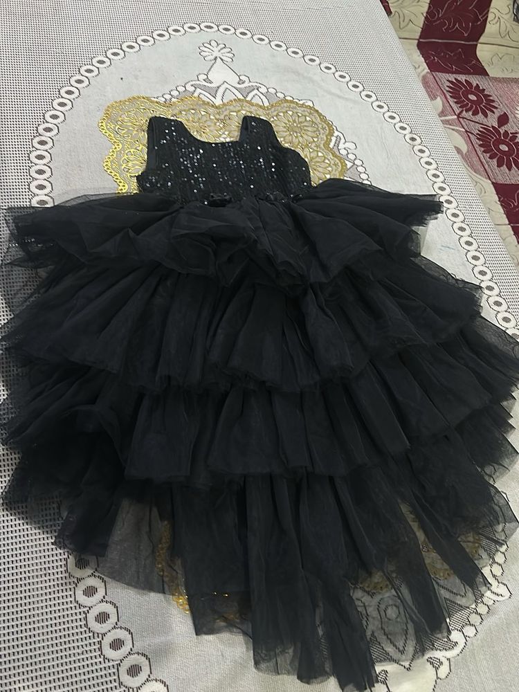 Elegant Black Party Dress