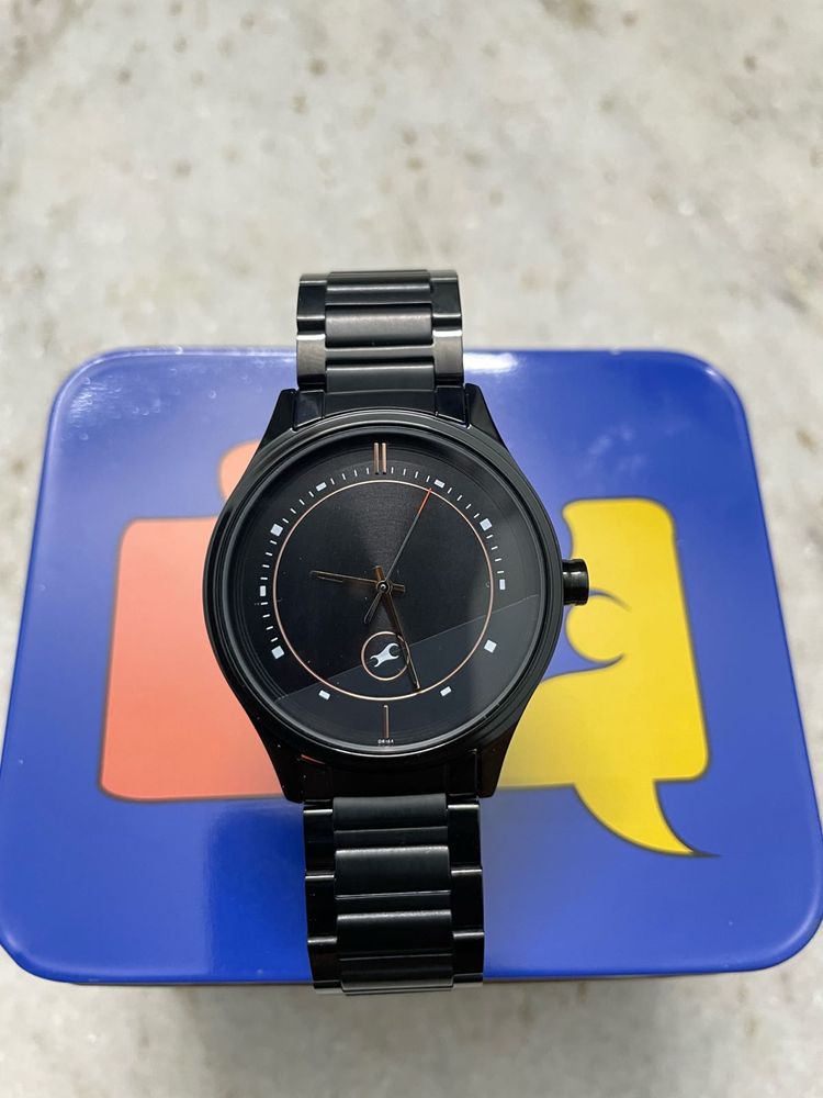 Fastrack Men’s Black Analogue Watch