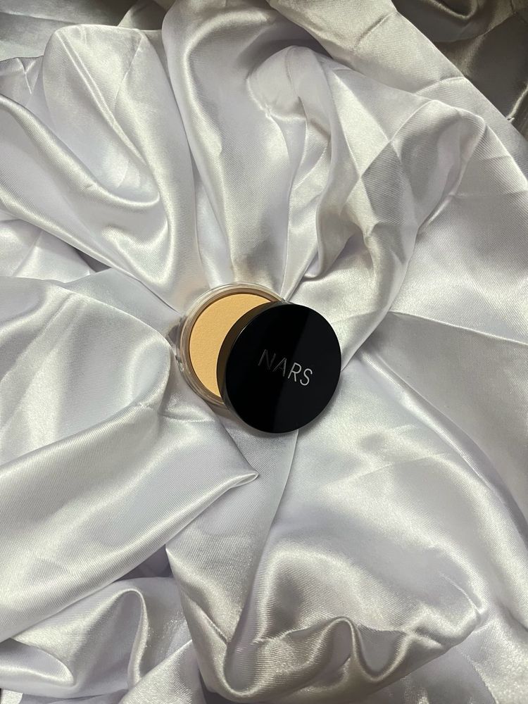 NARS loose powder
