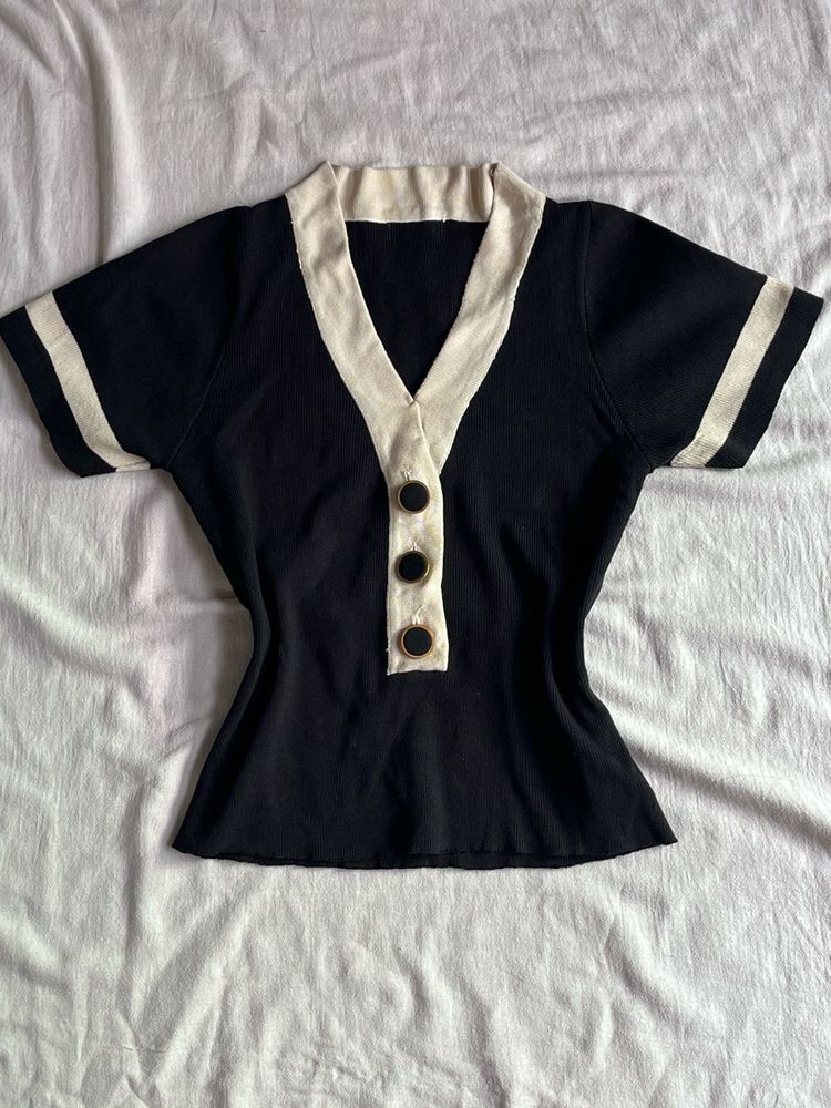Black Fitted Top