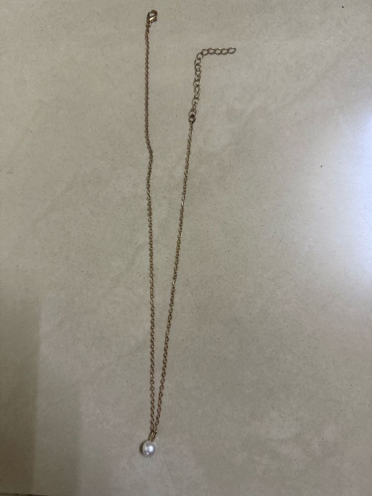 Set of 5 chains in perfectly good condition