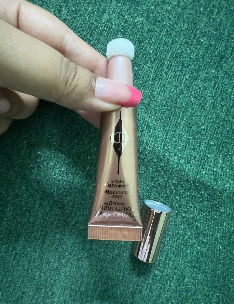 ❤️SALE❤️Charlotte Tilbury Pillow Talk Highlighter