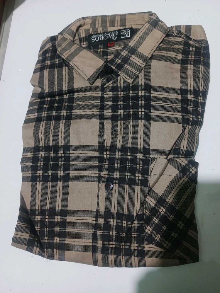 Brown Plaid Flannel Shirt - Size M