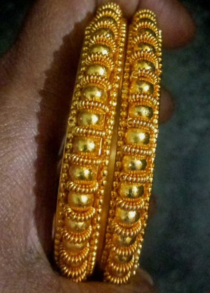 Gold toned  Bangle ( pack of 2bangle)