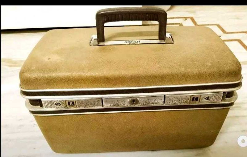 Safari Makeup Vanity Box