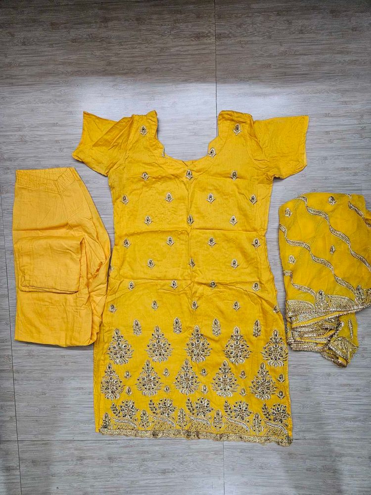 Yellow Embroidered Salwar Kameez