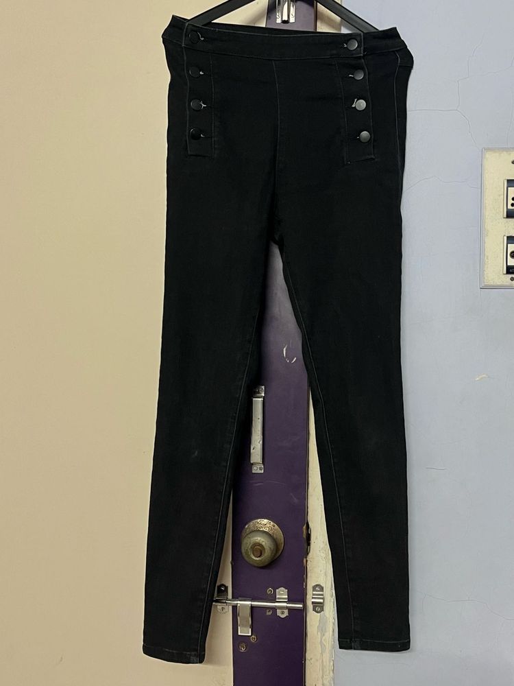 Tokyo TalkiesButton Detail Black High-Waisted Pant