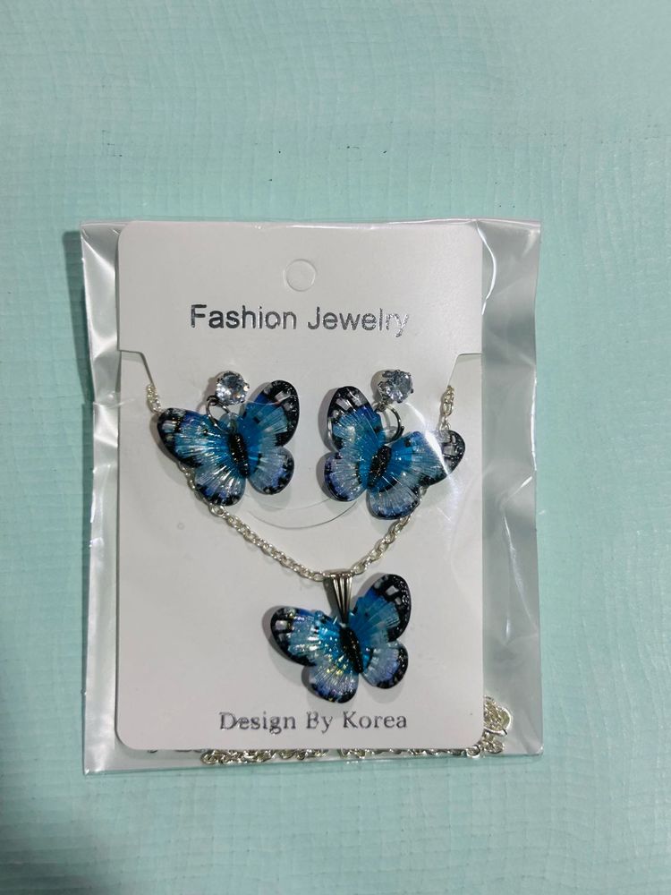 Butterfly Necklace &amp; Earring Set