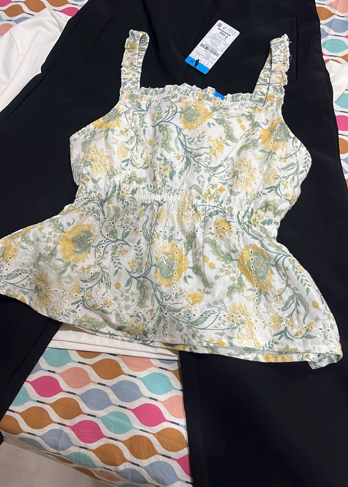 Very cute top not worn once