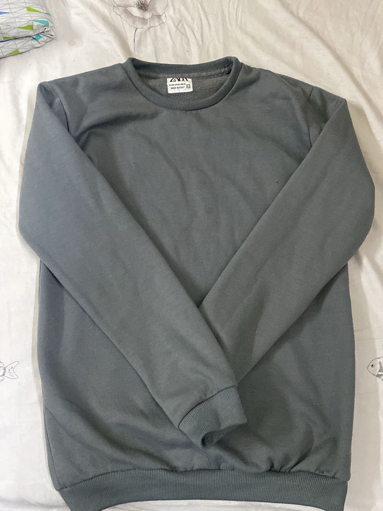 ZARA SWEATSHIRT