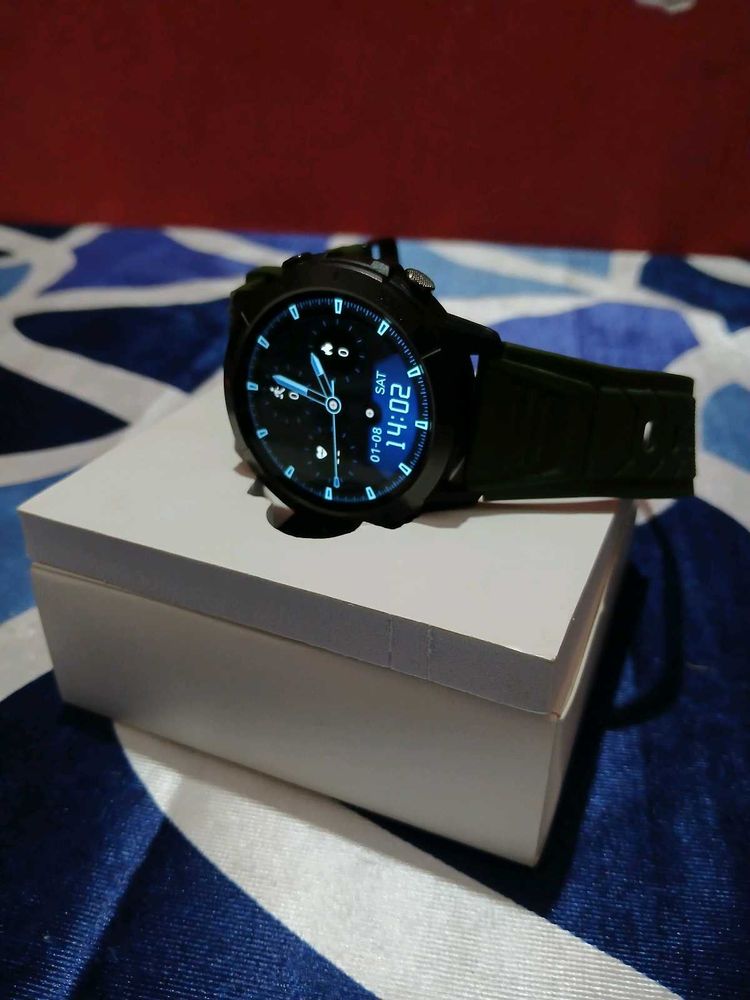 Boat LunarFit Smart Watch