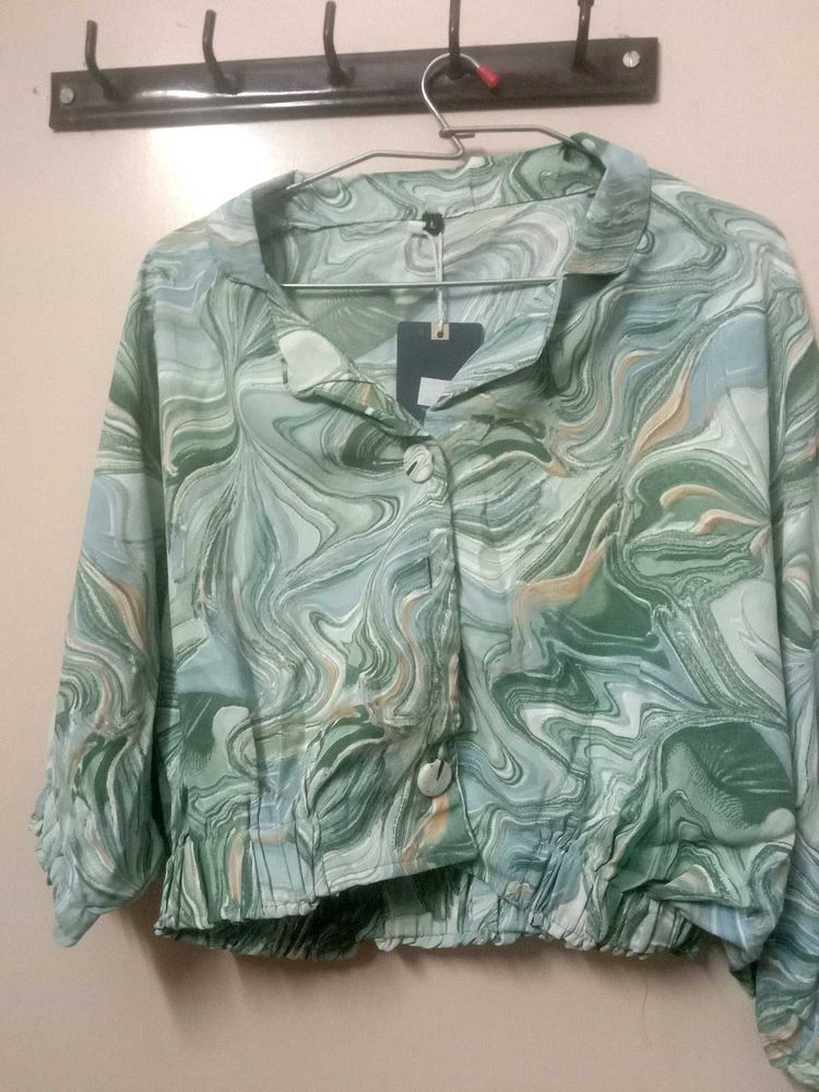 Swirl Print Cropped Shirt