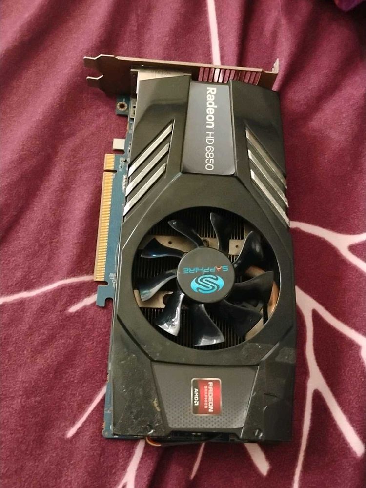 Amd Radeon HD 6850 1Gb DDR5 Untested/ For Parts
