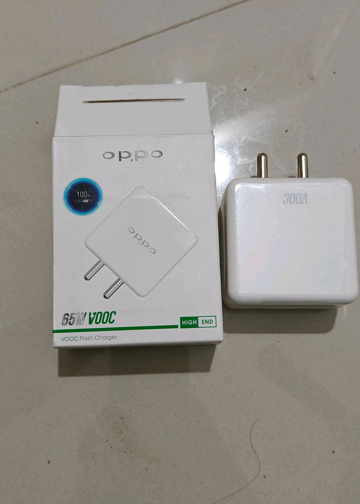 OPPO 65W VOOC Flash Charger