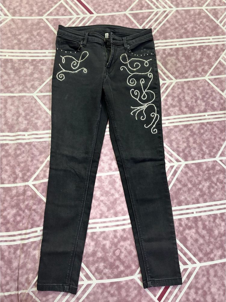 Embroidered Black Jeans