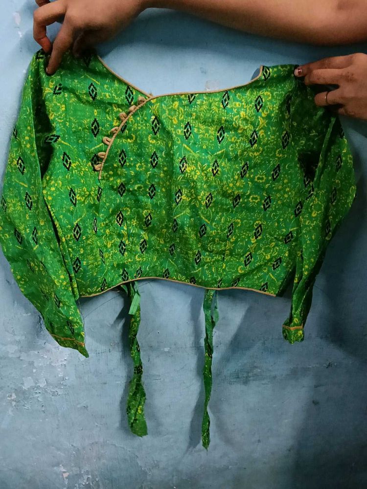 Blouse With Full Sleeves And Knot