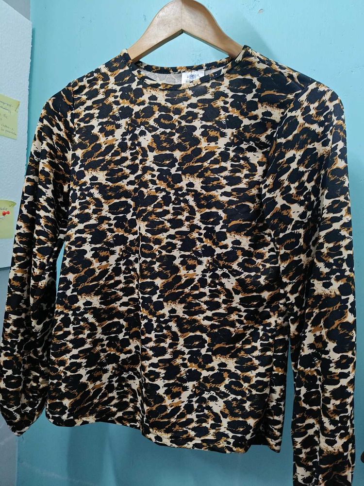 Leopard Print Long Sleeve Top😍