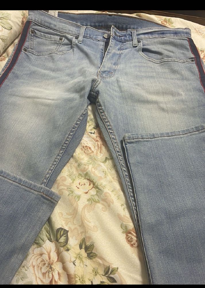 Levi’s Jeans