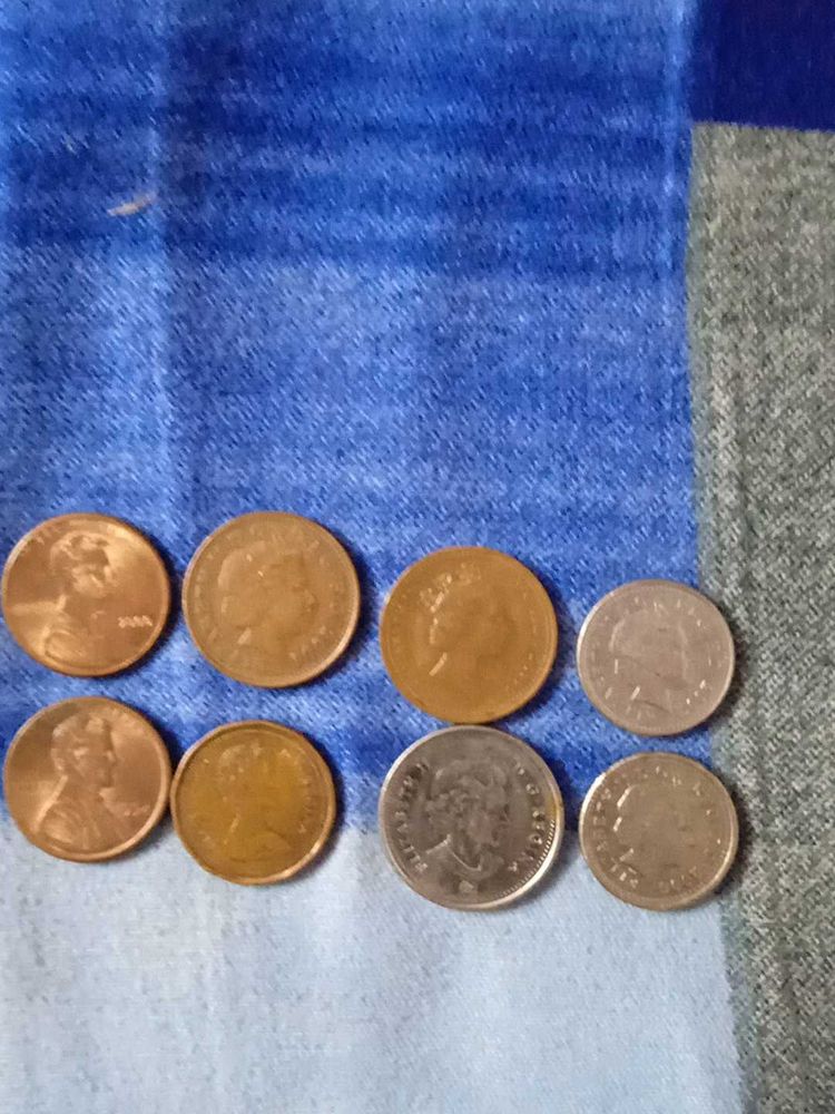 Mixed Queens And Kings Coins - Collectible Set