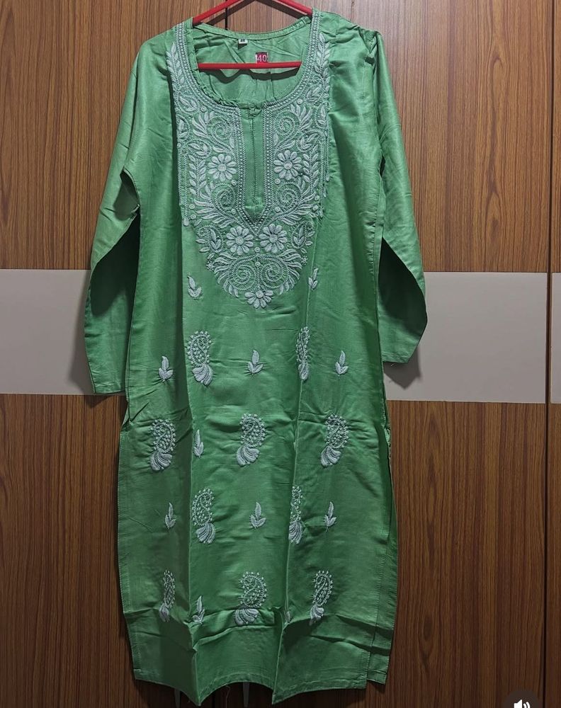 Never Used Green Chikkankari Embroidered Kurta