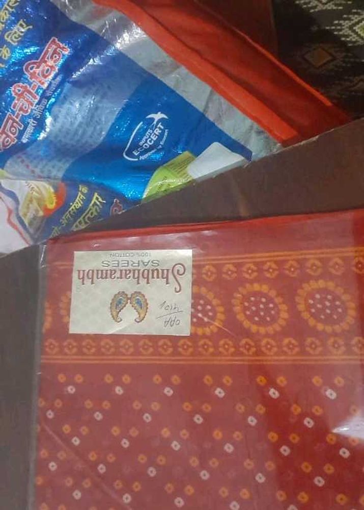 Elegant Red Bandhani Saree