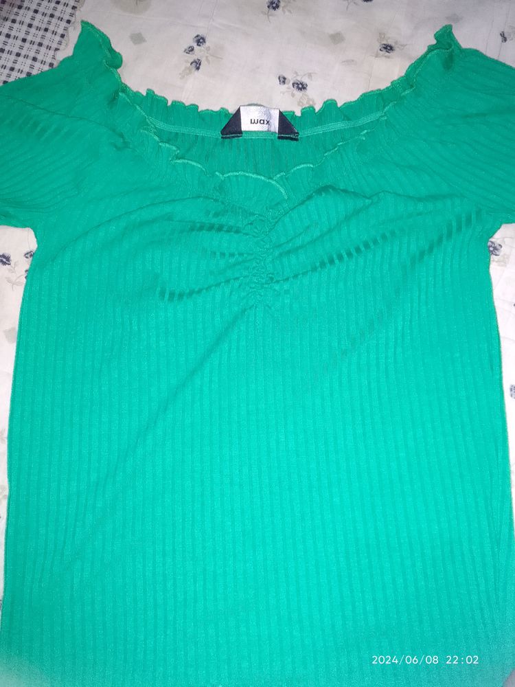 Max Green Top