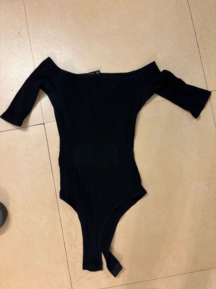 Black Off-Shoulder Bodysuit( Never worn)