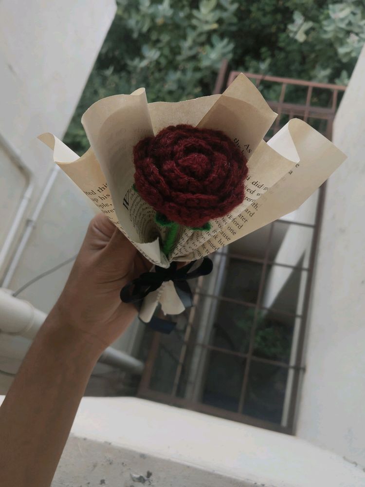 HANDMADE CROCHET ROSE (SINGLE)