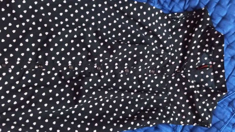 Polka Dot black sleeveless shirt