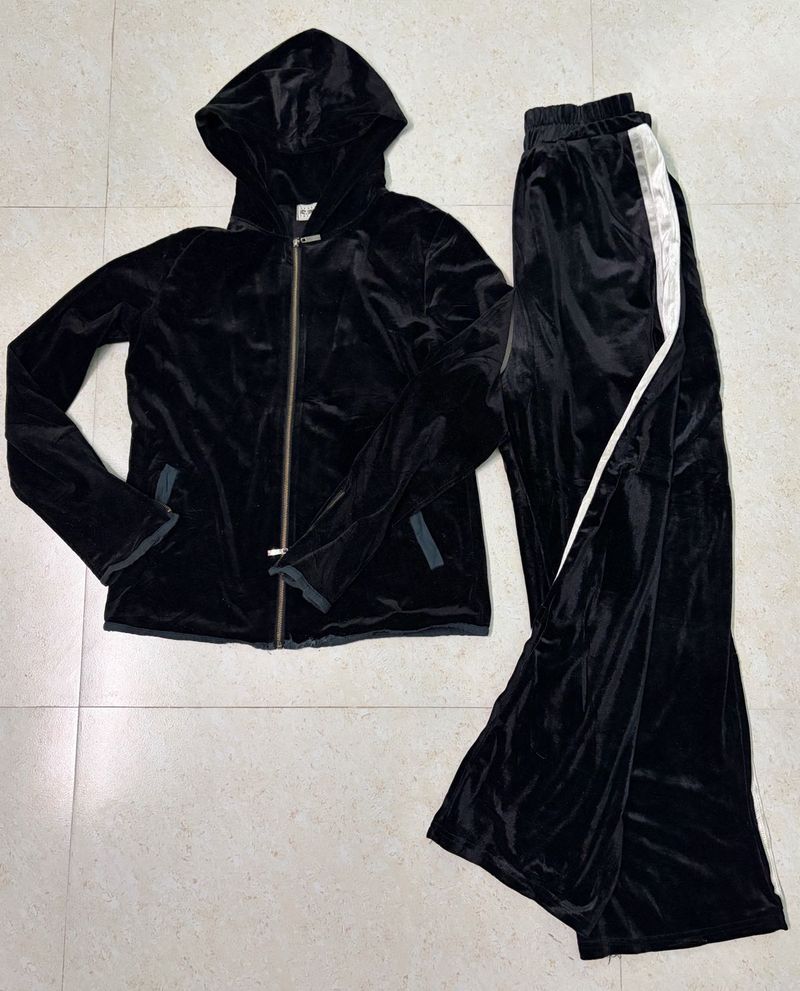 Velvet Tracksuit very warm new 🥰🥰