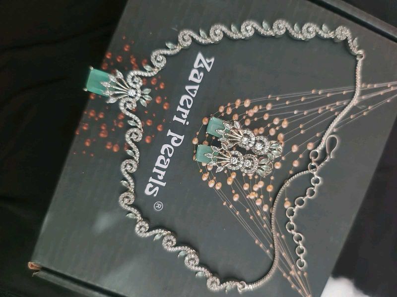 Elegant Necklace Set