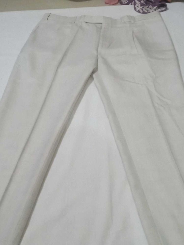 Off-White Pleated Trousers
