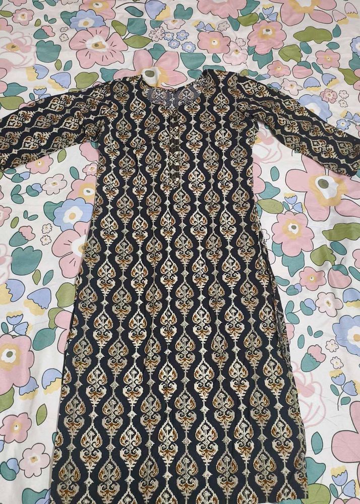 Black Kurti