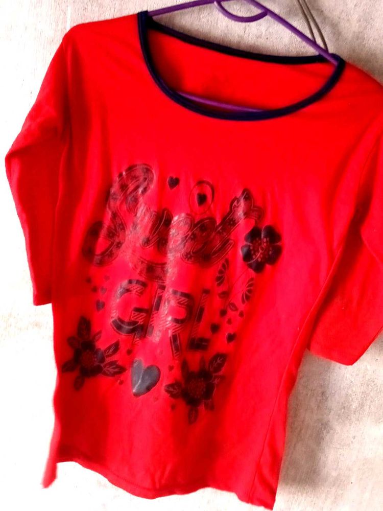 Red &#34;Super Girl&#34; Graphic Tee