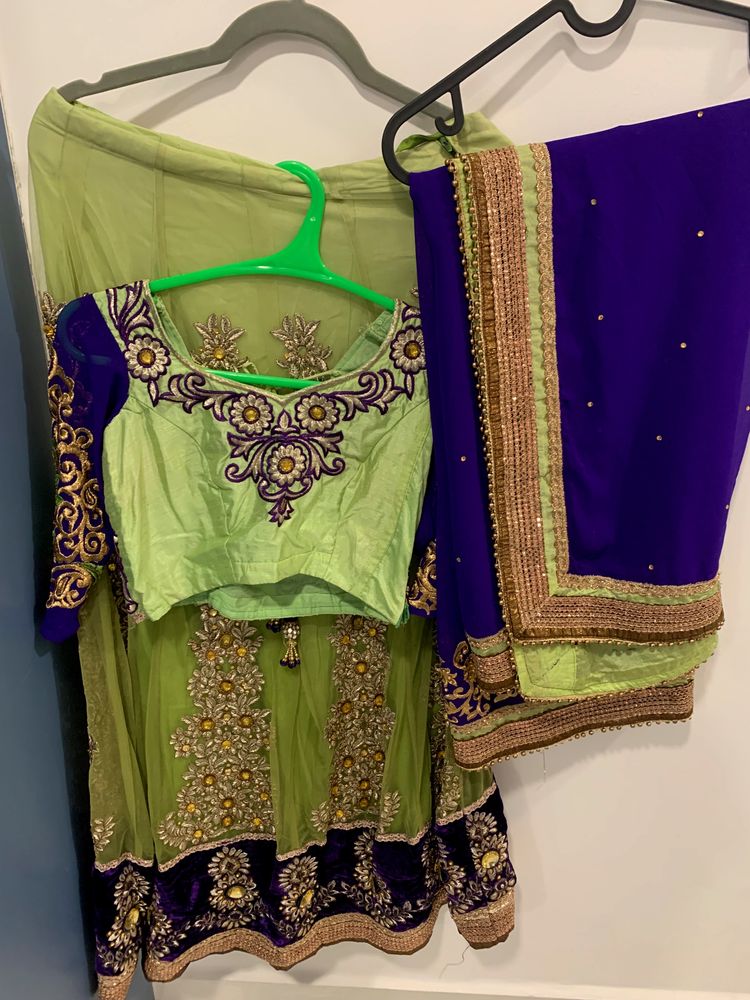 Xs Size Lehenga, Choli With Dupatta/Half