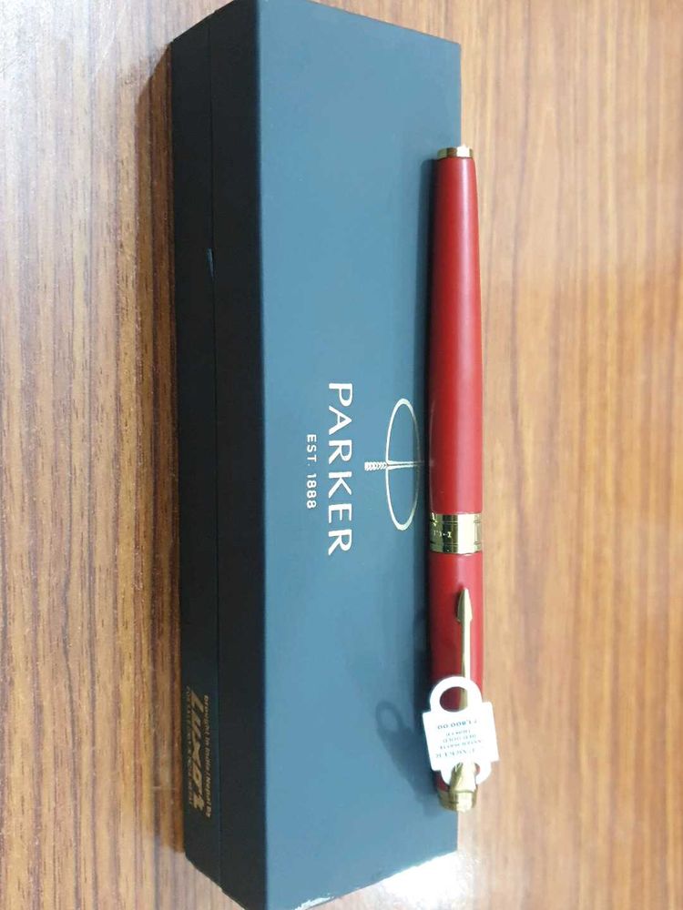 Parker Aster Matte Red Gold Trim Fountain Pen