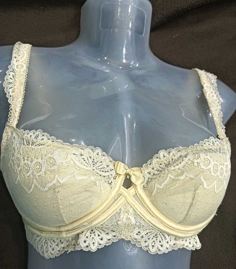 Lace Detail Bra🔥 30 c