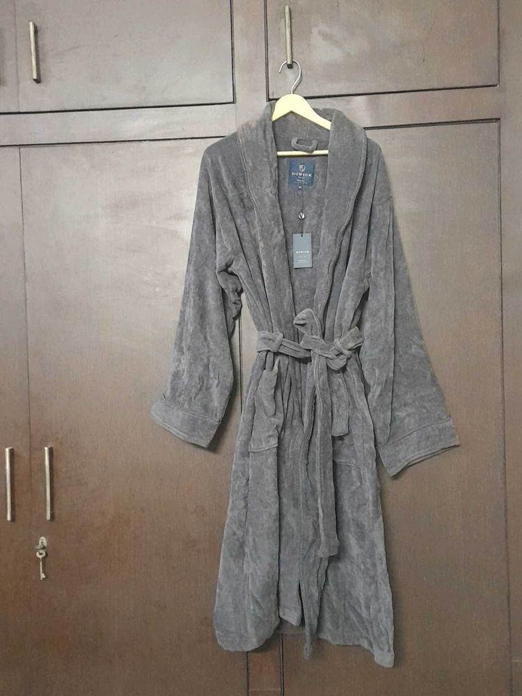 Cozy Grey Robe - Perfect for Lounging!