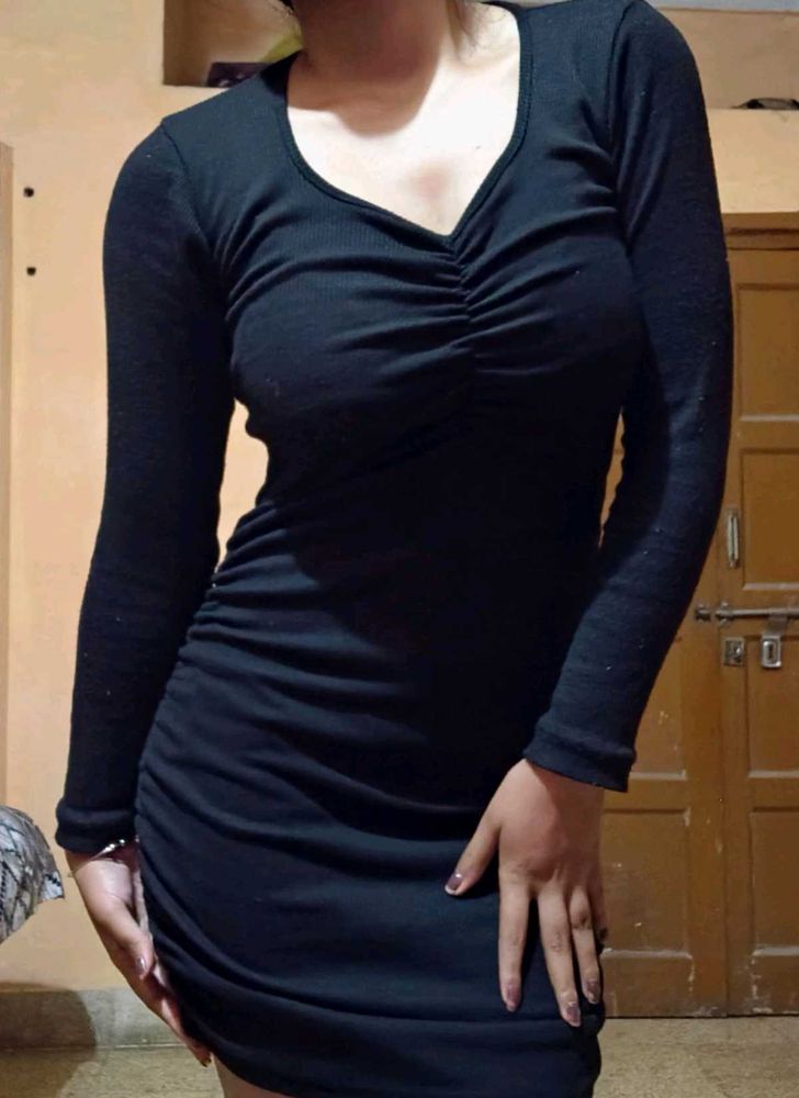 Chic Black Bodycon Mini Dress