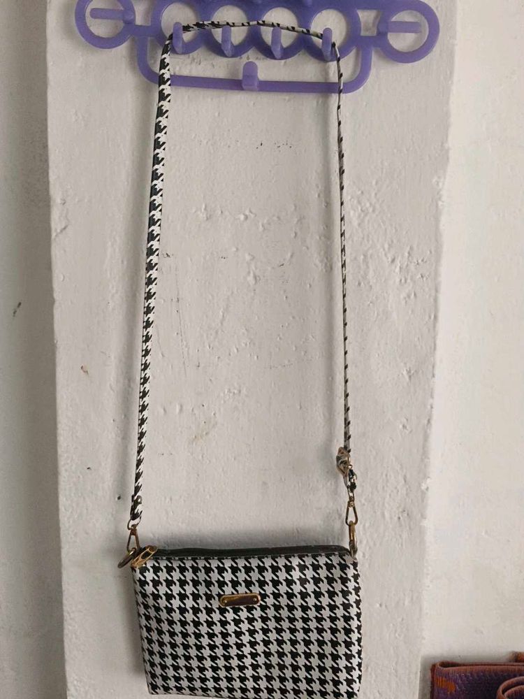 Houndstooth Print Crossbody Bag