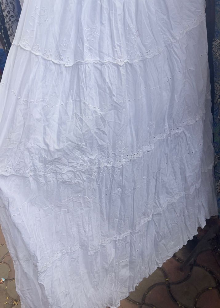 Hacoba Skirt And Tops