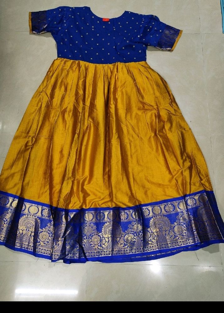 YW Brand XXL Size Gown
