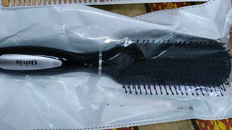 Olivia Hair Brush - Gently Used