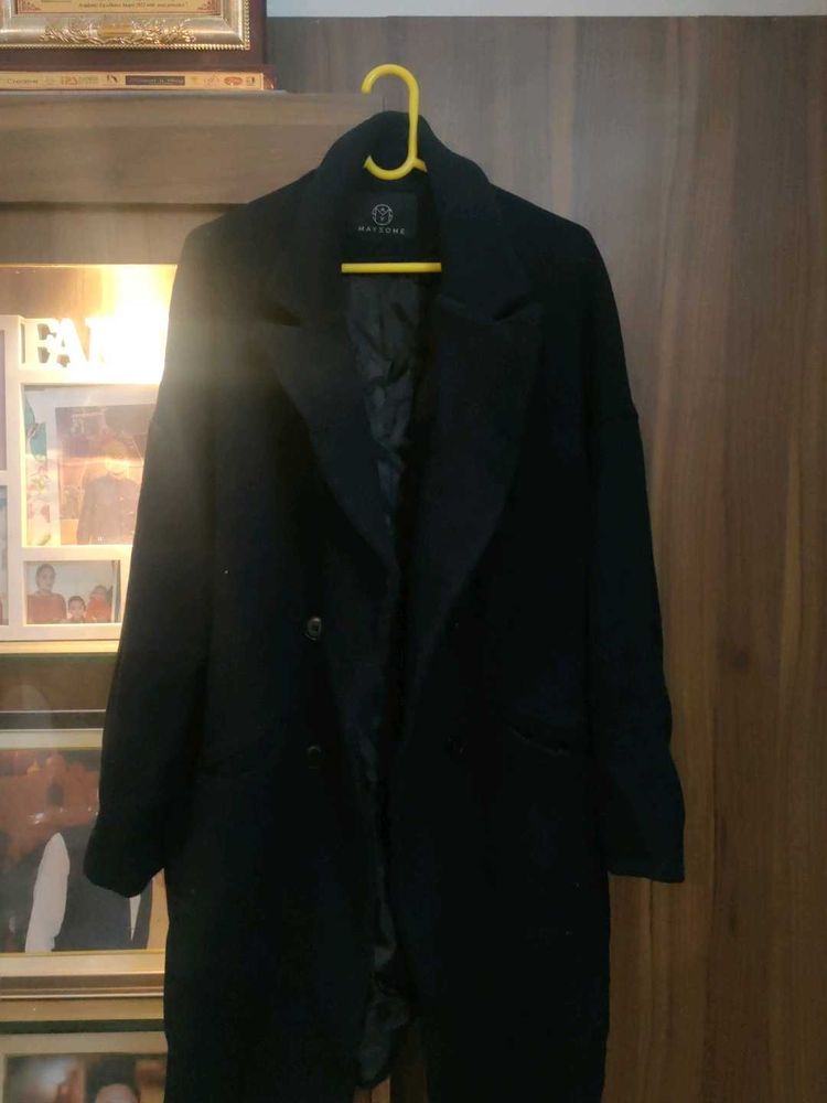 It&#39;s An Trench Coat